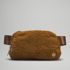 Lululemon Everyday belt bag Fleece